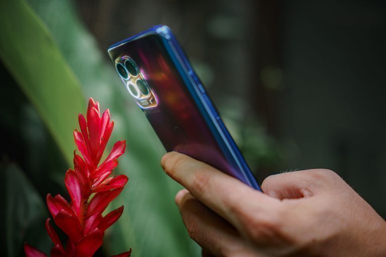 Motorola transforma la experiencia de uso del smartphone:  moto g100 con Ready For y moto g30 llegan a Costa Rica